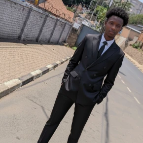 Meet Hirwa in Kigali - Your Local Friend & Expert - ID8317