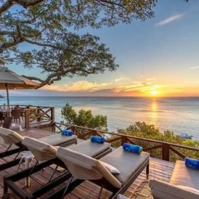 Hi Im Osvaldo i have experience on helping People to know Places - Online Experience - Photo 2