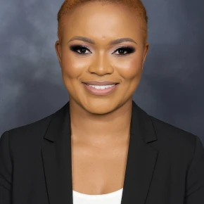 Meet Nontuthuko in Johannesburg - Your Local Friend & Expert - ID8863