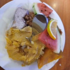 Meet Georgian in Kampala - Your Local Friend & Expert - ID9710 - Photo 4