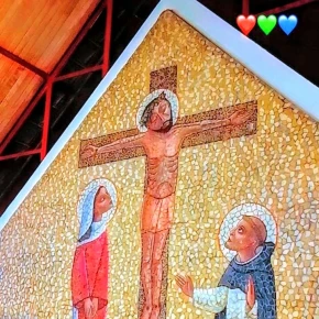 Local Experience, 
I'll show you different places, buildings, hotels. - Online Experience - Photo 5