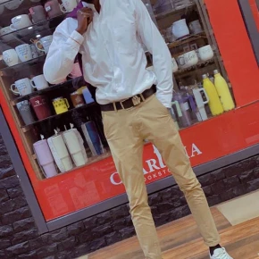 Meet Madjid in Kigali - Your Local Friend & Expert - ID2207 - Photo 1