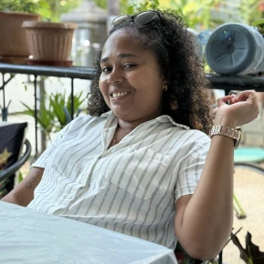 Meet Emily in Mahebourg - Your Local Friend & Expert - ID2461 - Photo 2