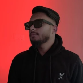 Meet Alex in Kathmandu - Your Local Friend & Expert - ID2929