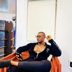 Meet Manni in Lagos - Your Local Friend & Expert - ID3634 - Photo 5