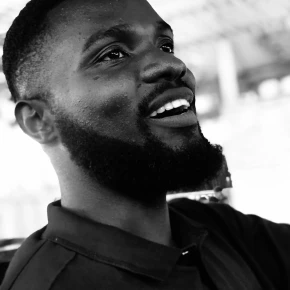 Meet Tonnie in Dar es Salaam - Your Local Friend & Expert - ID3680