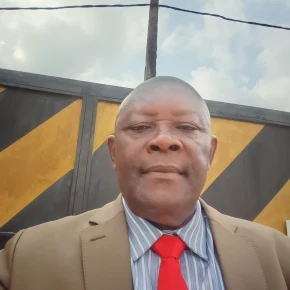 Meet Abraham in Lagos - Your Local Friend & Expert - ID3759