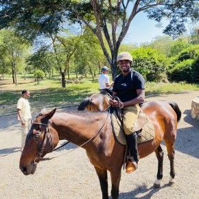 Meet Shedrack in Arusha - Your Local Friend & Expert - ID5457 - Photo 6