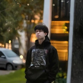 Meet Abie in Surabaya - Your Local Friend & Expert - ID5869 - Photo 1